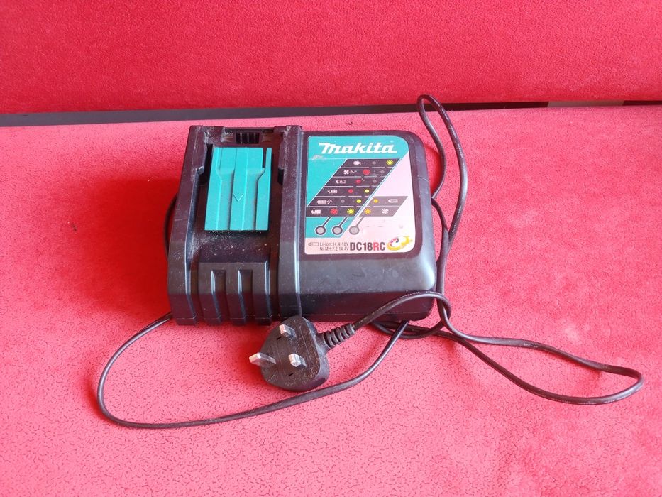 MAKITA Ładowarka 9A 14,4V-18V Li-ion DC18RC szybka