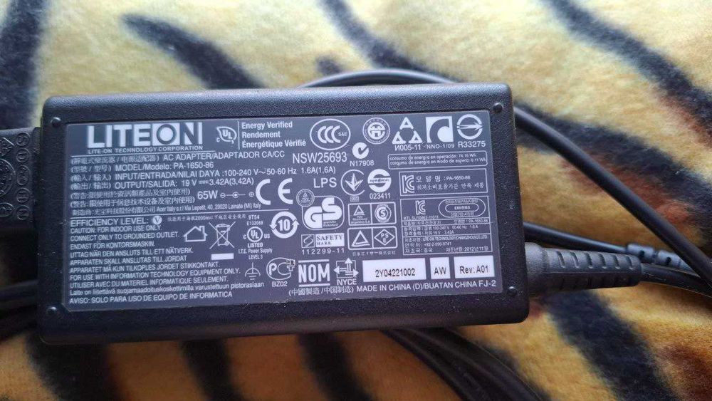 Продам ноутбук Acer Aspire V3-731