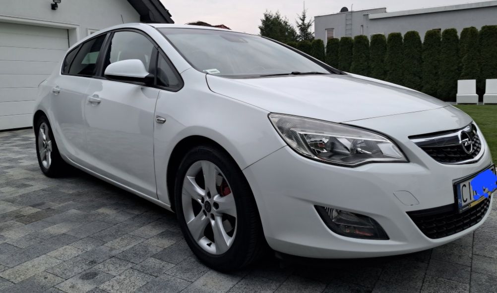 Opel astra j 1.7cdti 2010r