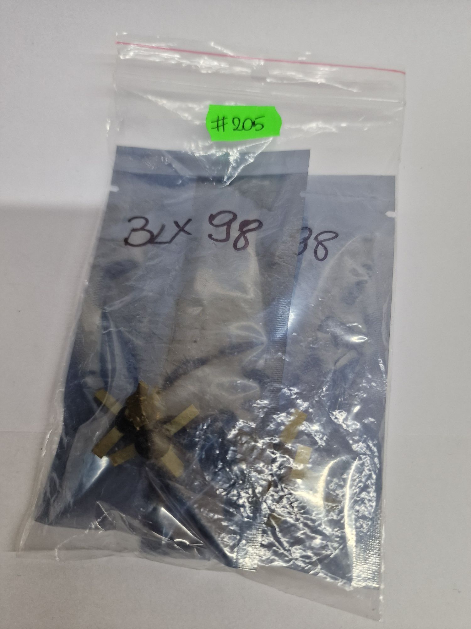 #205   Tranzystor BLX98