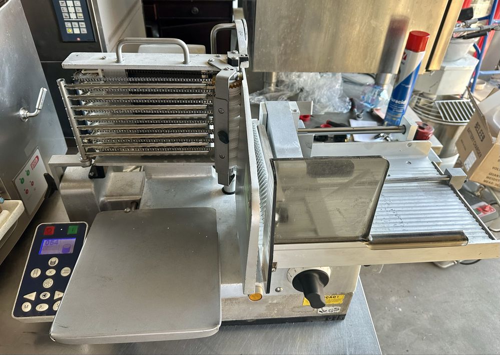Fiambreira automatica  graf