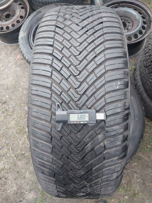 Continental AllSeasonContact 255/45R20 101 T