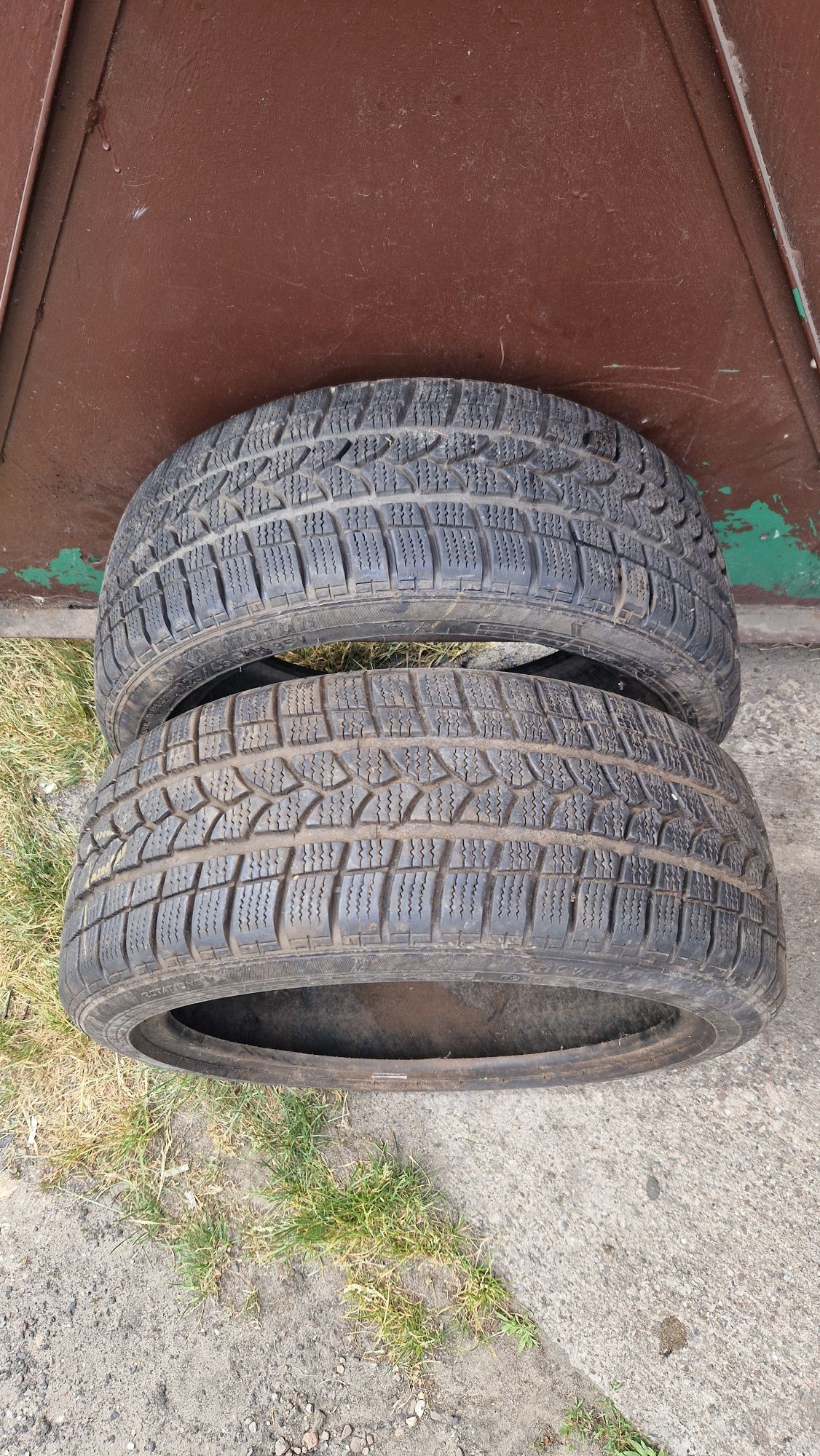 Opony 225/45 R18, 2 szt