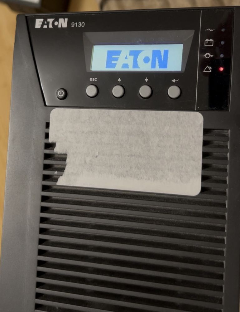 ИБП Eaton 9130 UPS Робочий