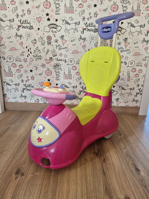 Jeździk, pchacz Chicco