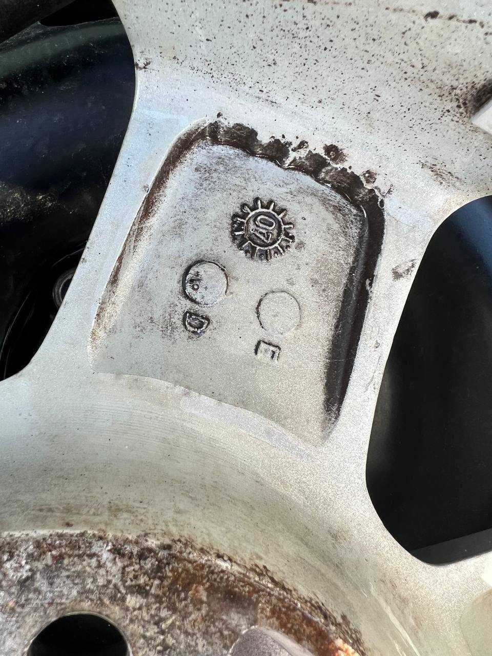 Диски R15 5x112  Skoda