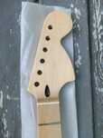Gryf gitary typu stratocaster Big Head
