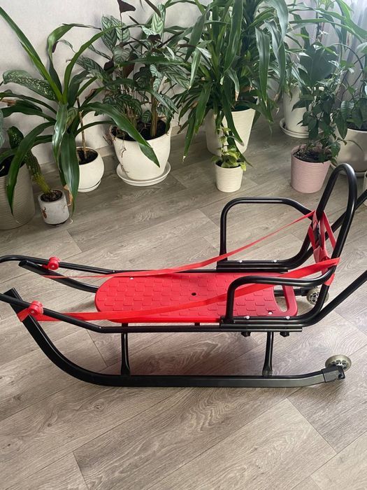 Дитячі санчата "Королівські" якісні із переставною ручкою-штовхачем