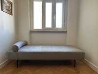 Cama, sofá, chaise longue, daybed marca KINDA