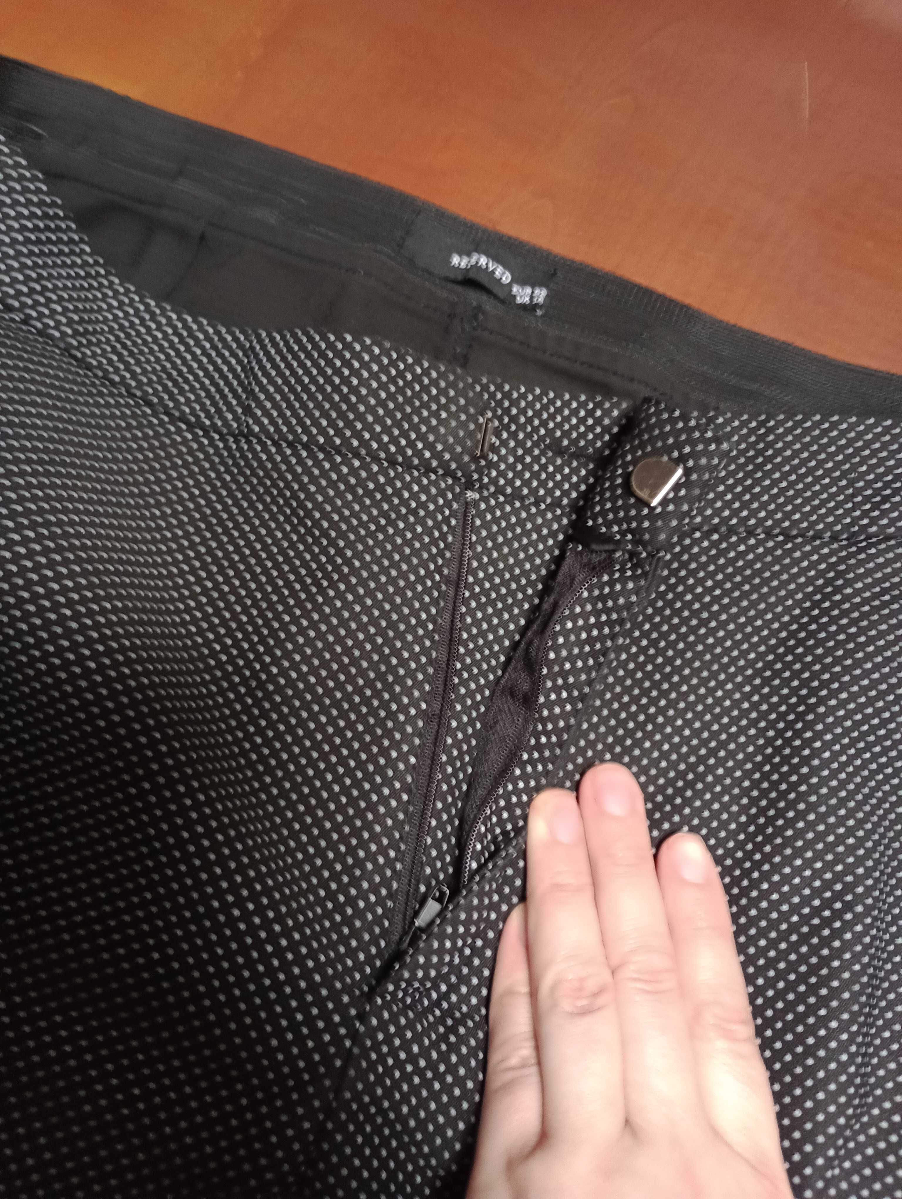 Spodnie wiosenne Reserved Rozmiar XL