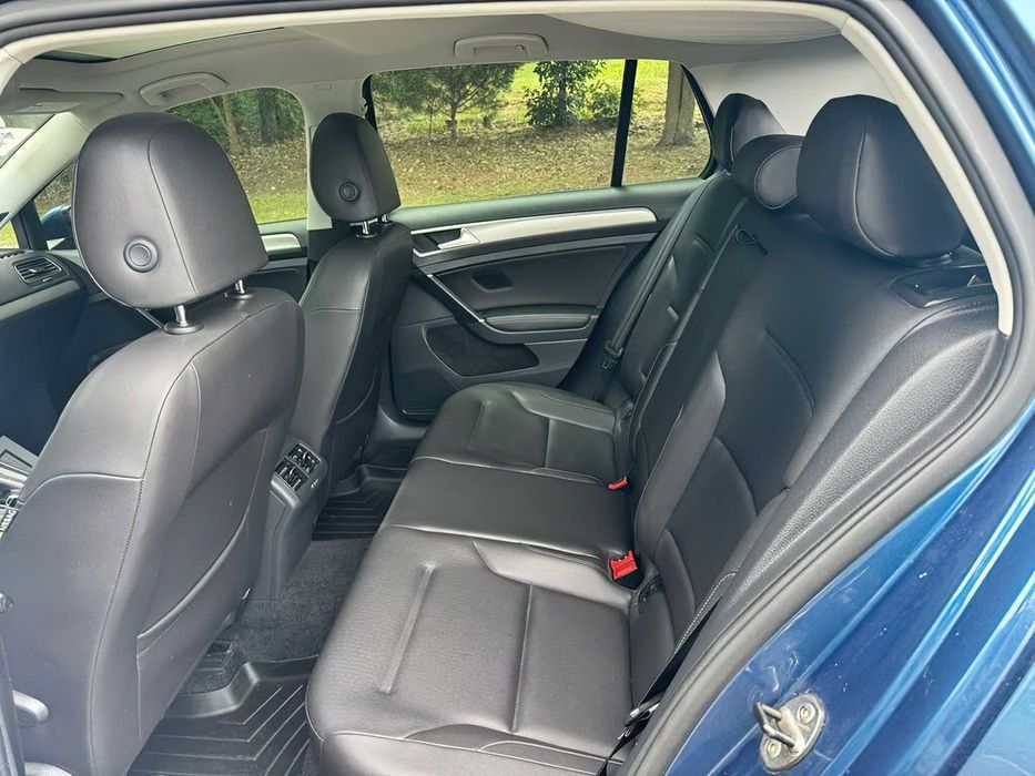 Volkswagen Golf      2015