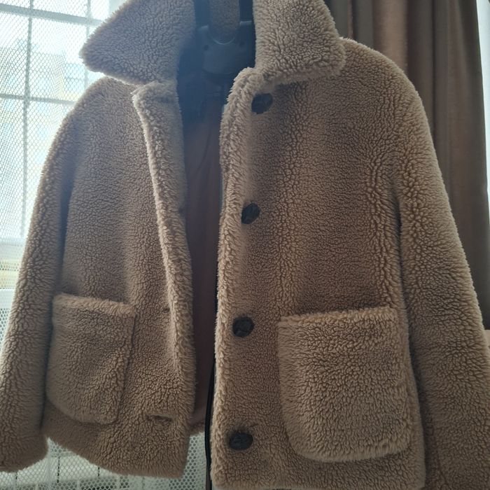 Коротенька тепла штучна шубка