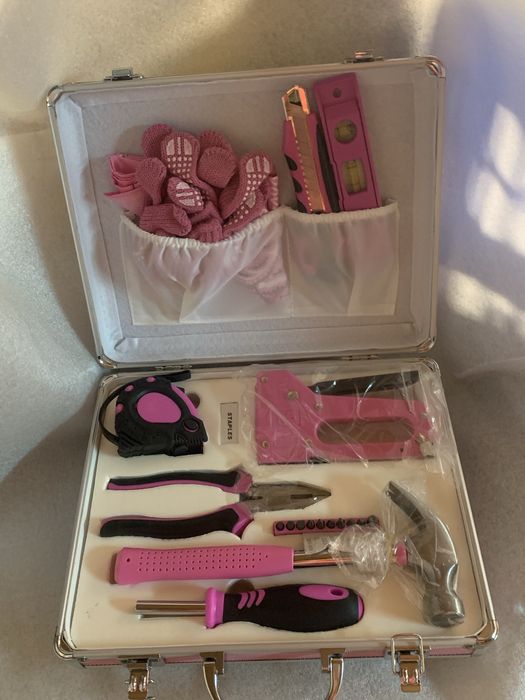 Walizka z narzedziami dla Pań