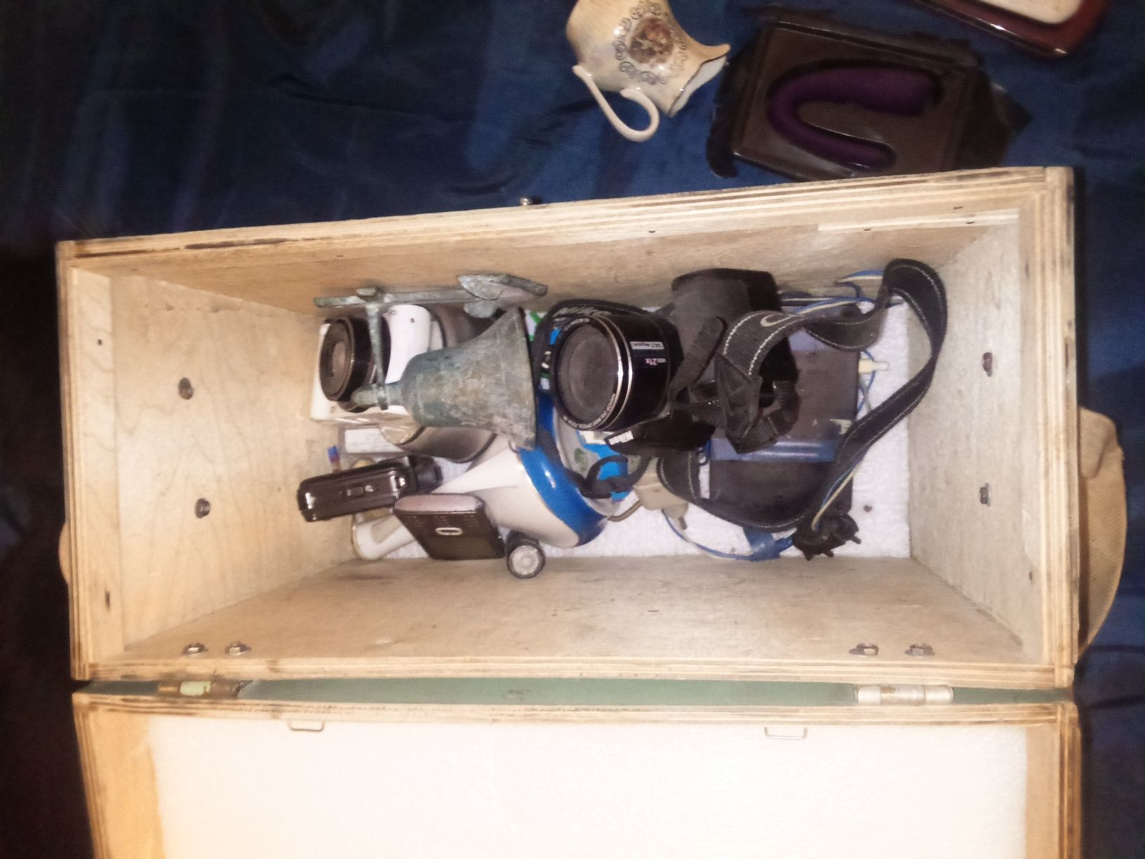Ящик чемодан для зимней рыбалки