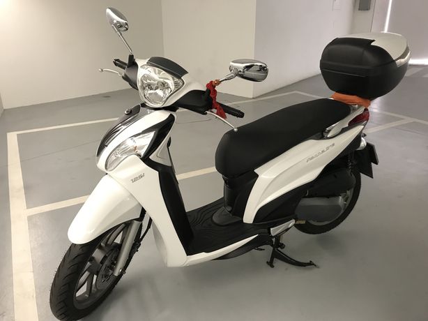 Kymco People One 125i Scooter