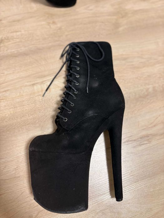 Продам Стріпи Kilena ботінки 38рб трійки