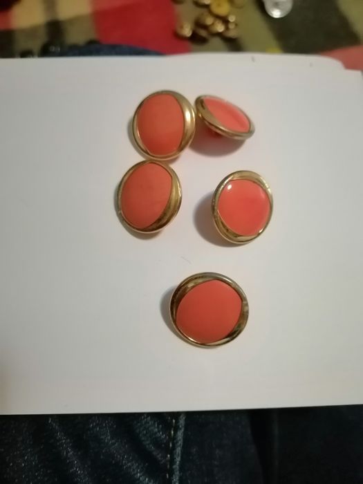 Botões para roupa muito antigos