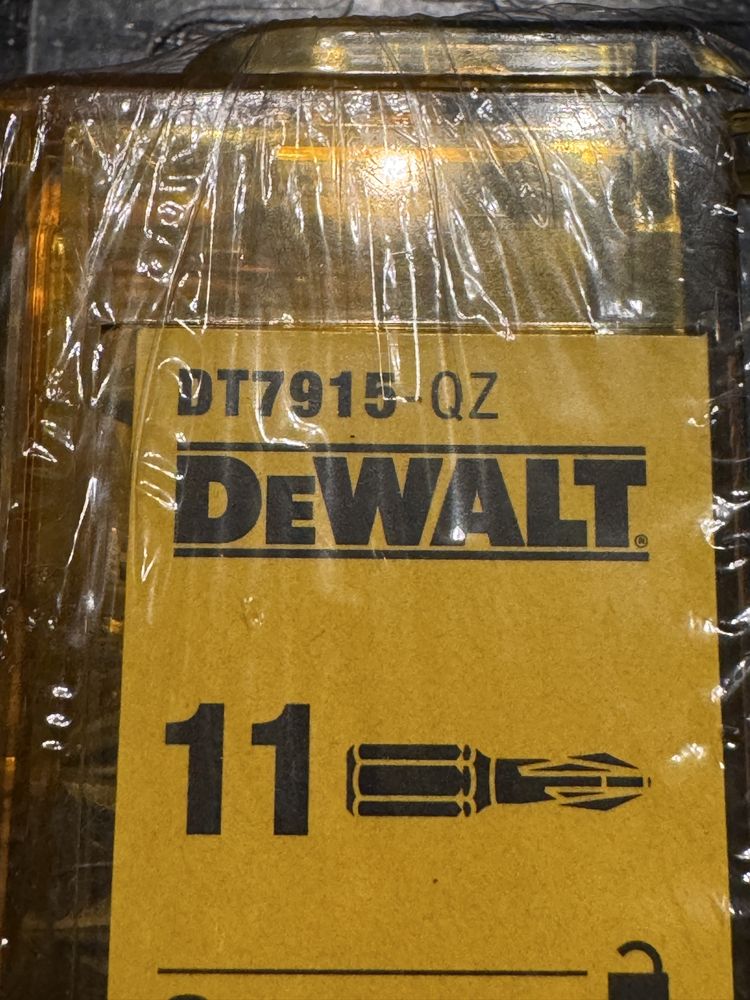 Zestaw bitów 11 szt. DT7915 DeWalt