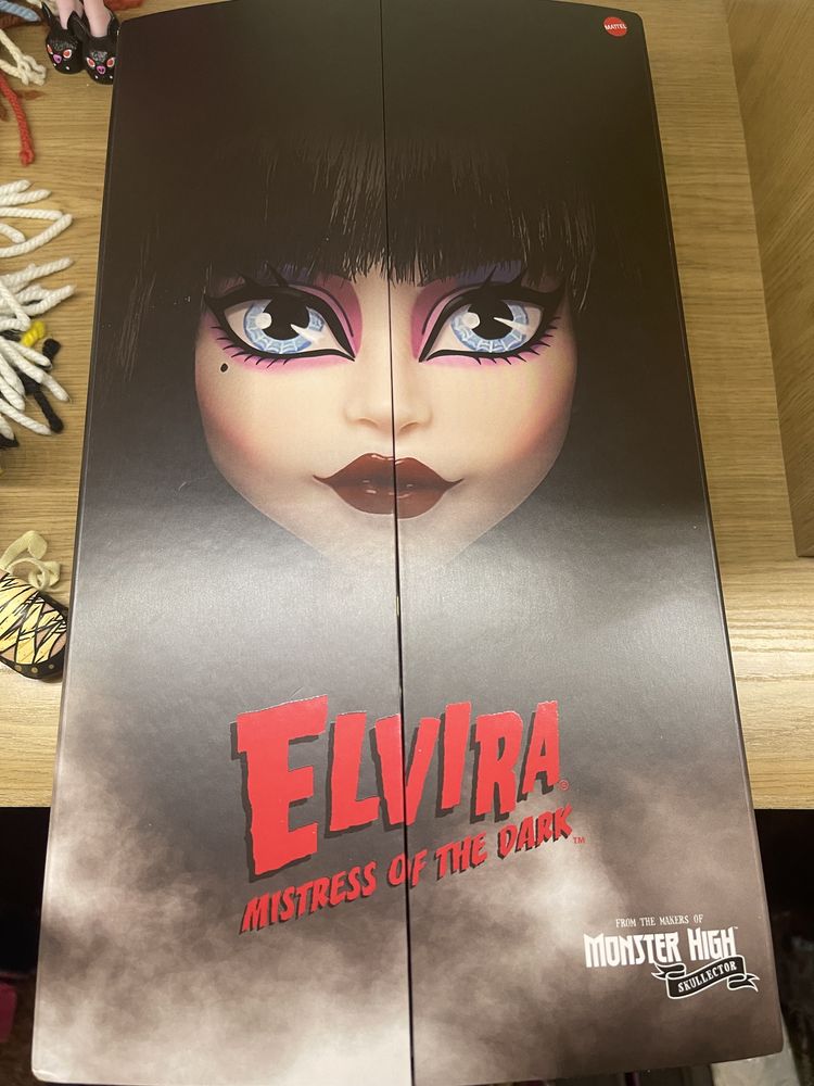 Monster high scullektor Elvira