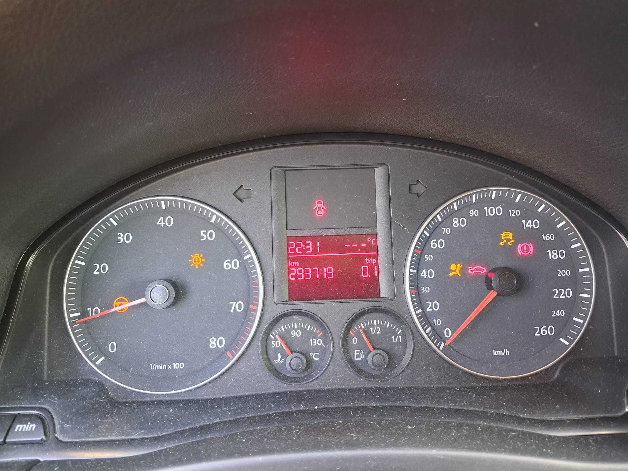 Golf V 5 Plus lpg gaz 1.6 caly na czesci , transport
