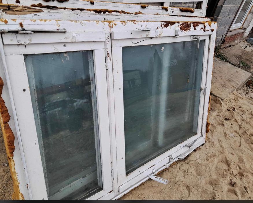 Oddam okna za darmo 4 sztuki drewniane , do odświeżenia