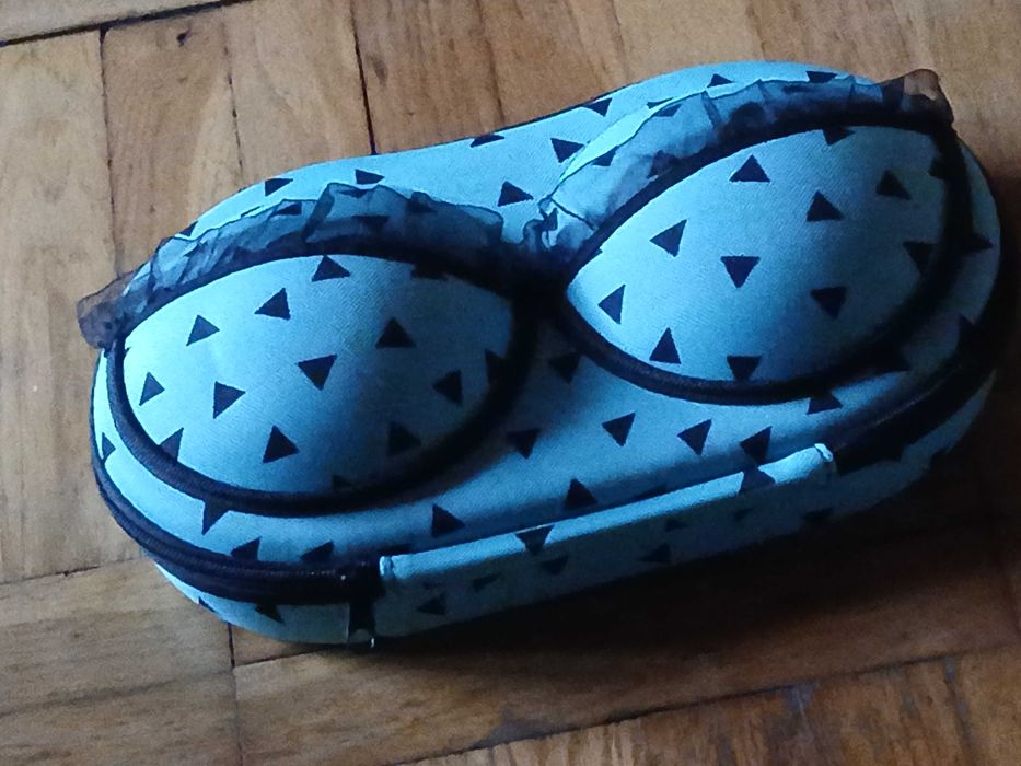 Wielka wyprzedaż  torebki damskie buty Gucci  sukienki