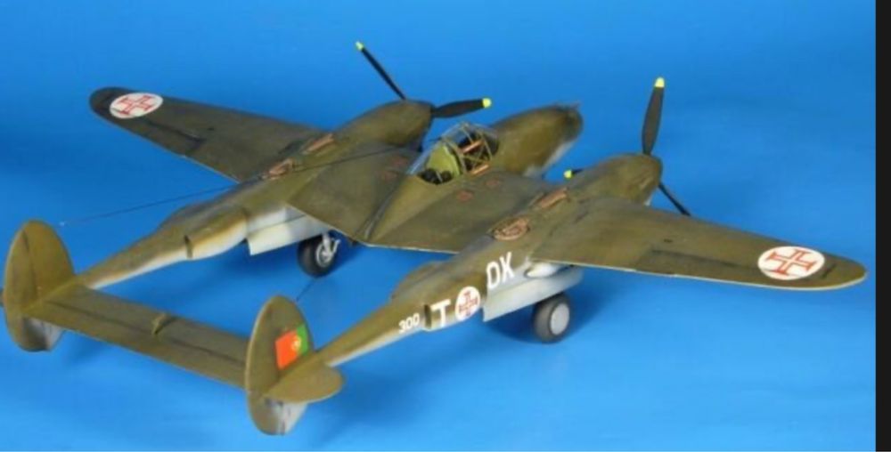 RS MODELS 92280 samolot P-38G LIGHTNING model 1/72