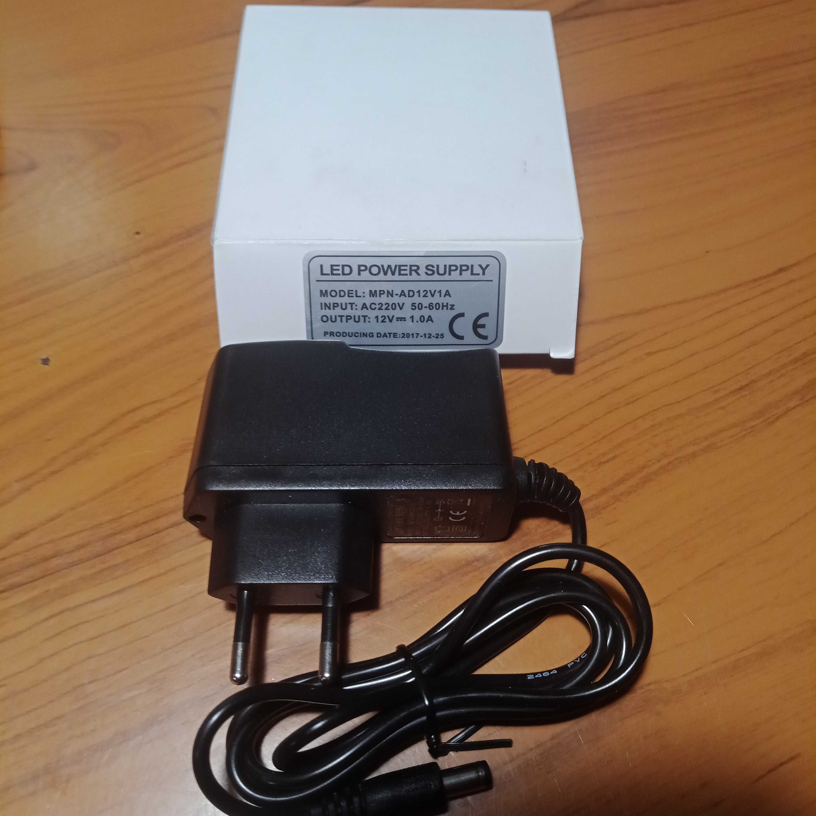 Блок питания 12V 1A (1000 mA). Новый.