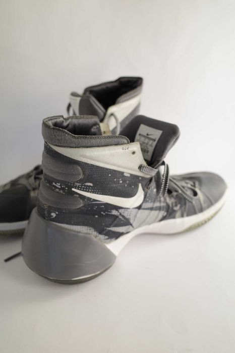 Nike Hyperdunk 2015, tamanho 41 em bom estado