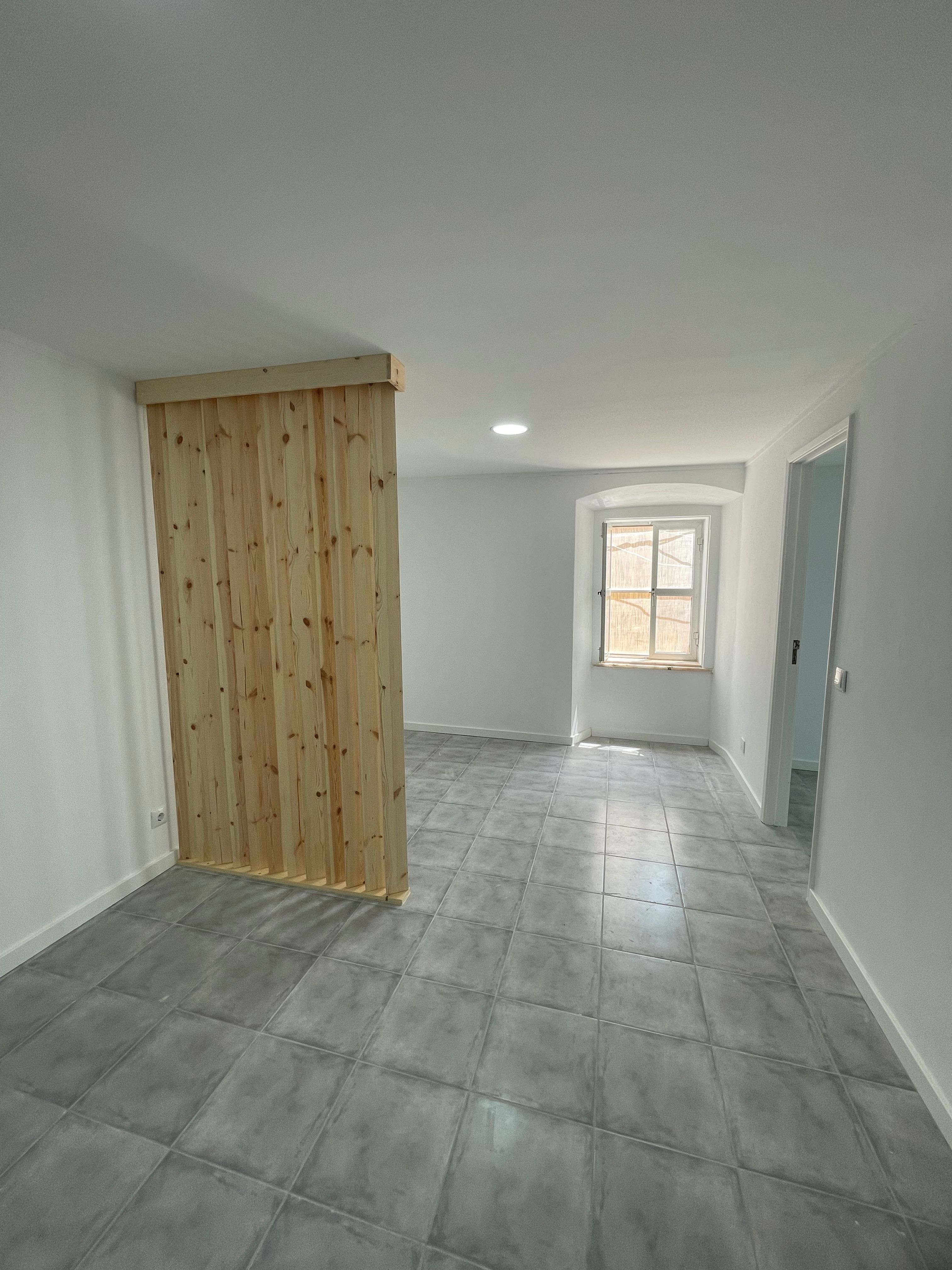 Apartamento T1 com quintal
