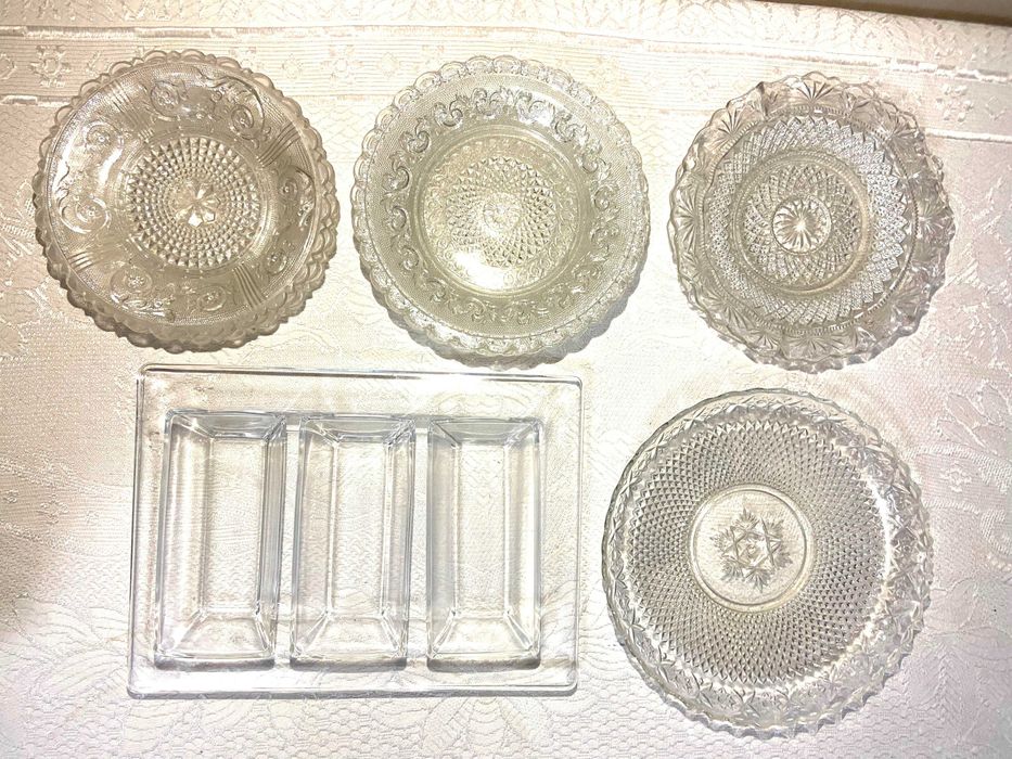 Lençóis em Linho e peças em porcelana antigas