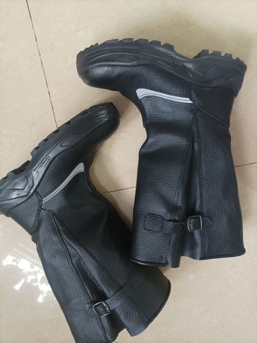 Робочі чоботи, з утепленням натуральна шкіра,нові розмір 42