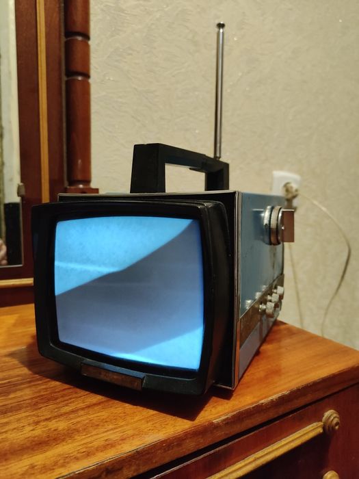 Телевізор Електроніка ВЛ-100(Телевизор Электроника ВЛ-100)