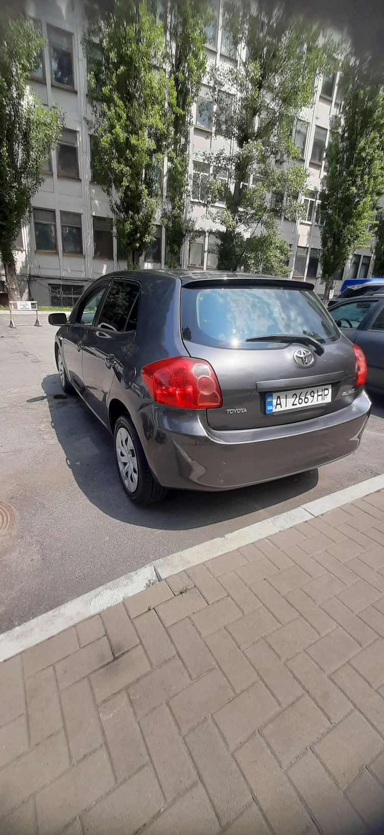 Toyota auris 2008 року