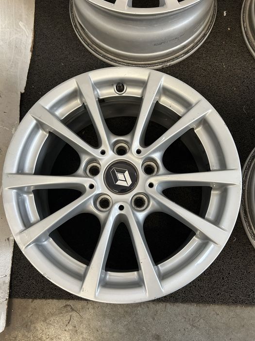 126 Felgi Aluminiowe RENAUT TRAFIC R 16 7J ET 31 Bardzo Ładne