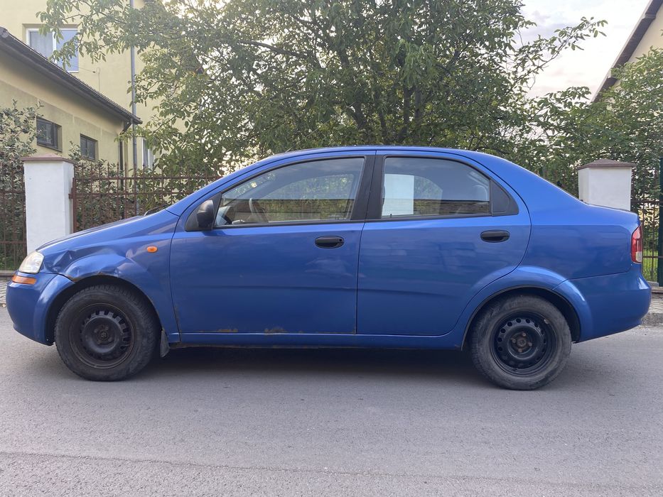 Chevrolet Aveo 2005 1.5 бензин