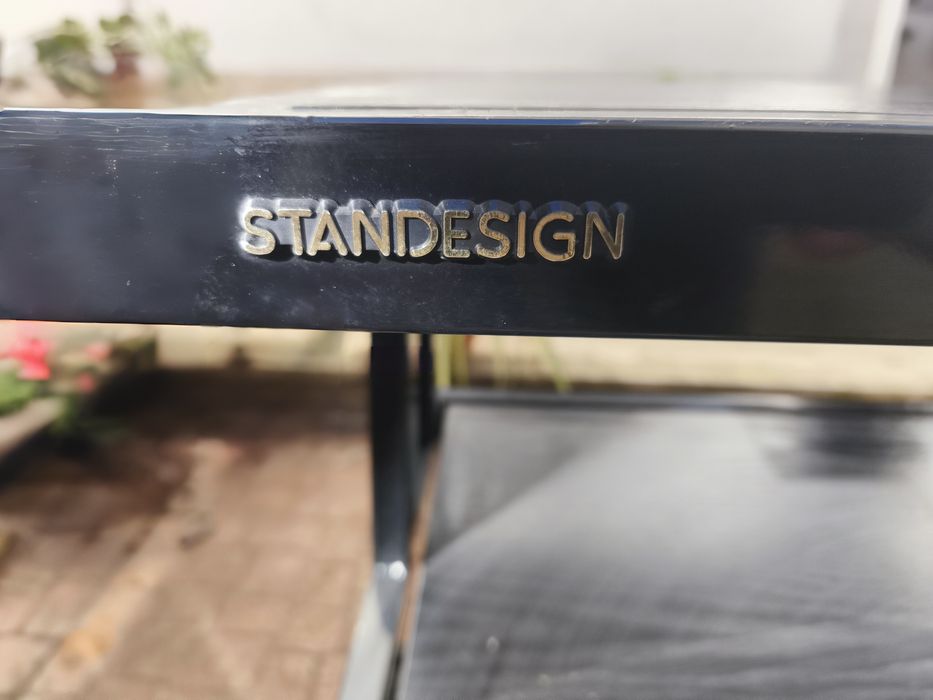 Móvel Standesign para Hi-Fi / TV – Madeira e metal – Estilo moderno