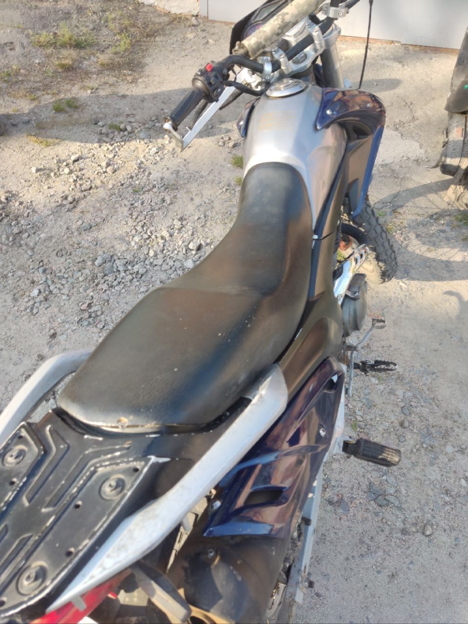 Продам мотоцикл Geon x-road 202