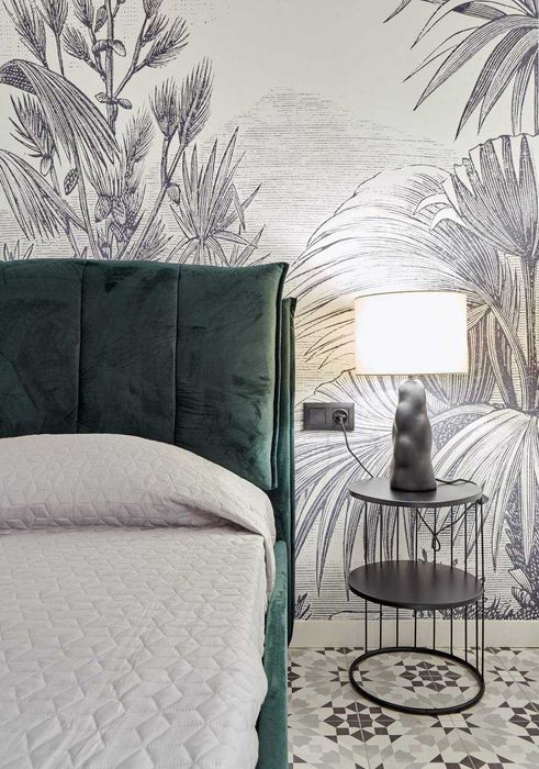 Власник. Продам будівлю 2 квартири біля Барселони та Франції. Льорет.