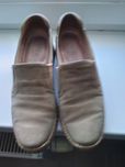 Sprzedam buty damskie na koturnie Zamsz firmy Raiker roz.41