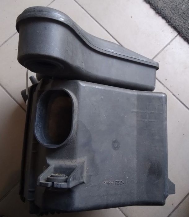 Корпус воздушного фильтра в сборе 1й Outlender 2.0 4G63 2003 - 2008 г.