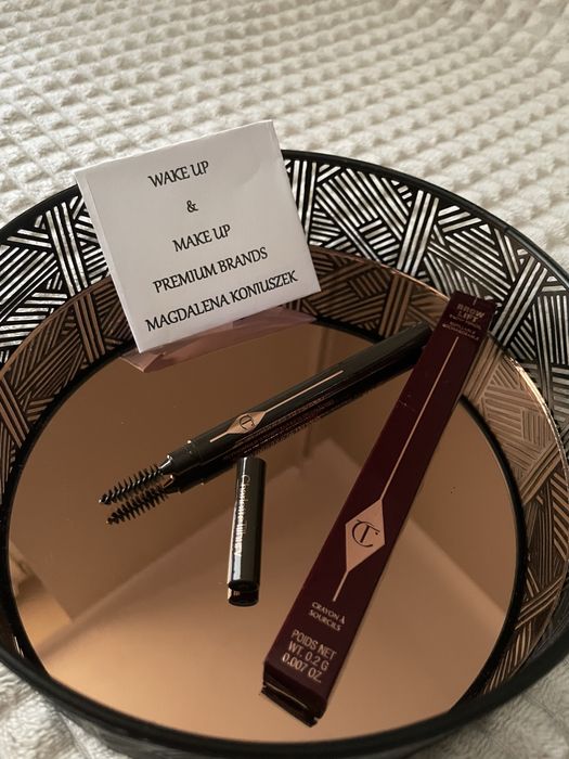 Charlotte Tilbury Brow Lift natural black kredka do brwi