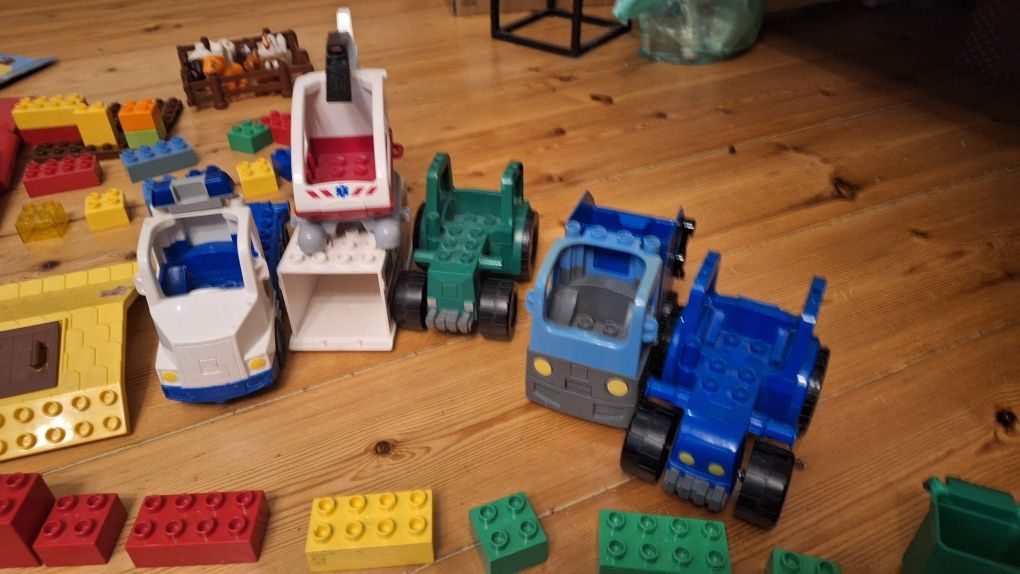 Klocki lego ponad 300 elenentów
