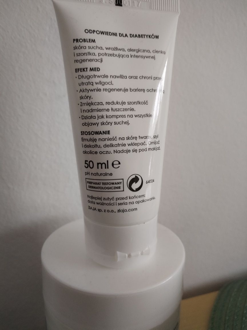 Ziaja vegan, kuracja ultra nawilżająca, mocznik 3%, 50ml
