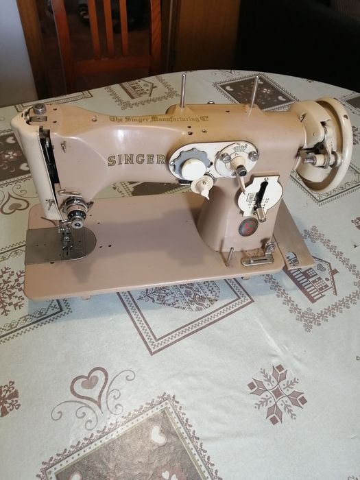 Máquina de costura Singer