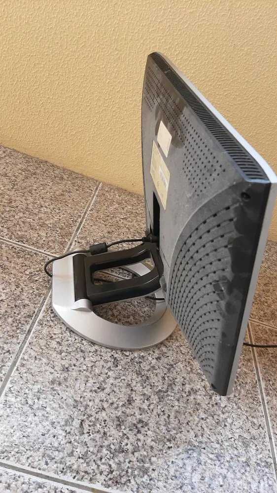 Monitor PC marca branca - avariado