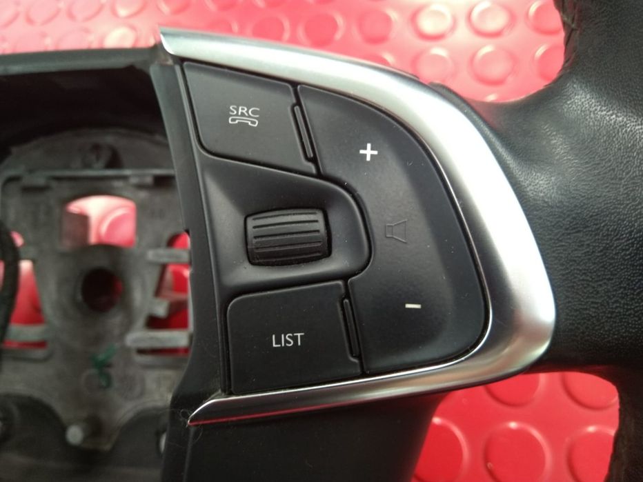 Volante-AA-AA [Citroen C4 II (B7)]