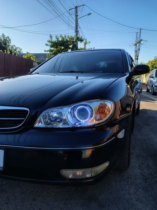 Nissan Maxima 2.0 V6