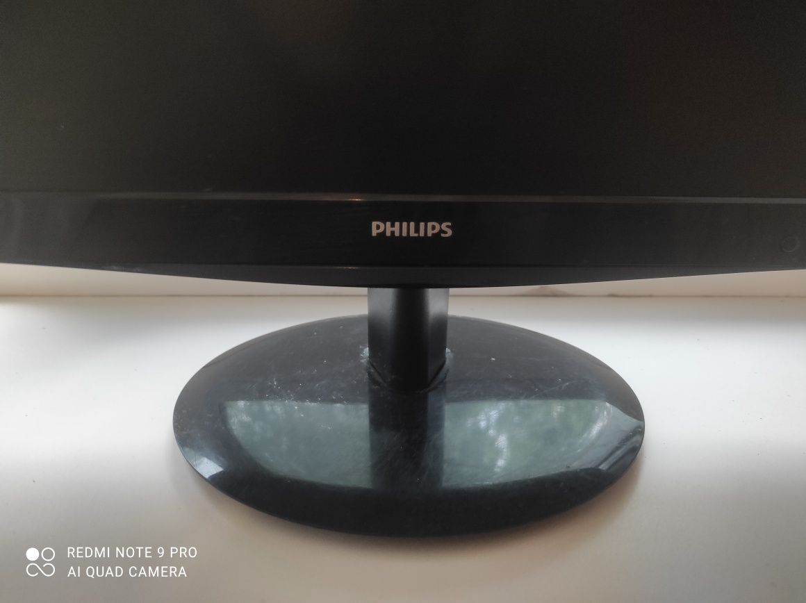 Монітор  PHILIPS