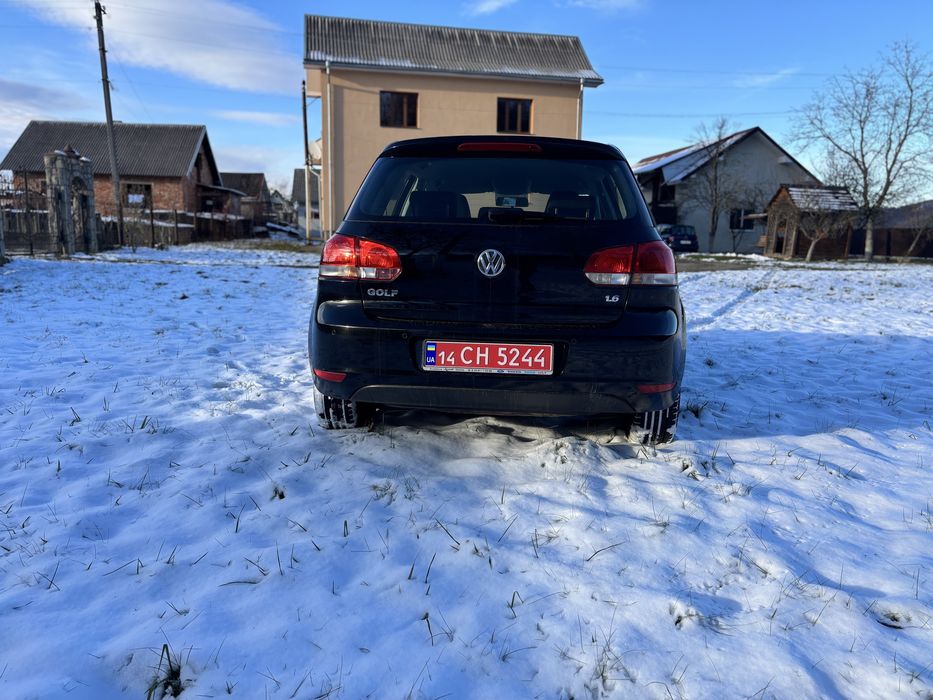Volkswagen Golf 6 1,6 МРі бензин